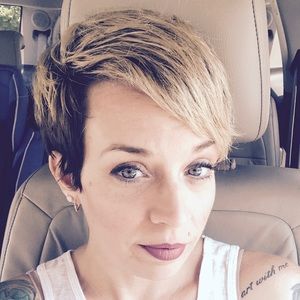 Meet your Posher, Kelly